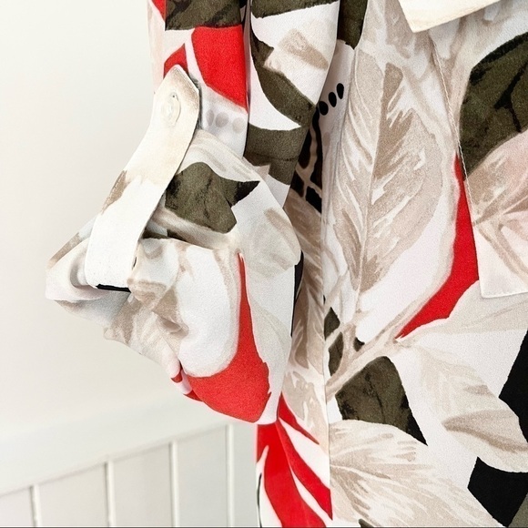 Calvin Klein Tropical Print Round Split Neck Roll Tab Long Sleeve Blouse Size M - Picture 15 of 16